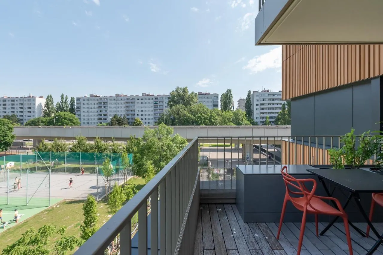 Apartment Neu Zentral Und Ruhig An Der U2 / Stadion Vienna